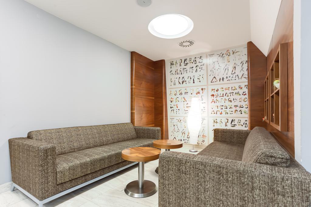 Hotel Janosik Liptovský Mikuláš エクステリア 写真